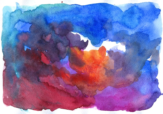 Dunkles und tiefes Aquarellmuster aus blauen, roten, orangefarbenen und violetten Farben auf weißem Hintergrund