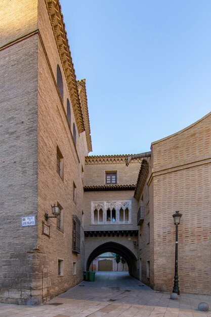 Durchgänge zwischen der Kathedrale und dem Bischofspalast in Zaragoza