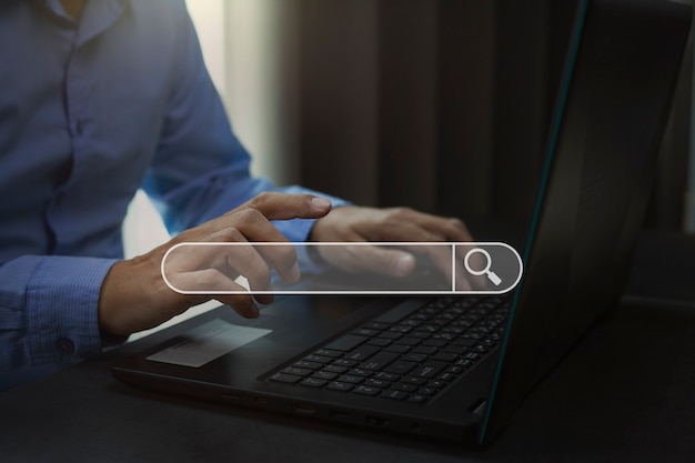 Durchsuchen von Internetdateninformationen mit leerer Suchleiste