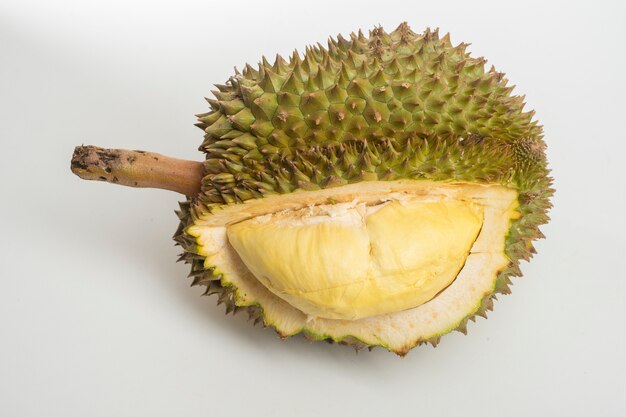 Durian auf weißem Hintergrund