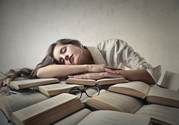 Durmiendo sobre libros