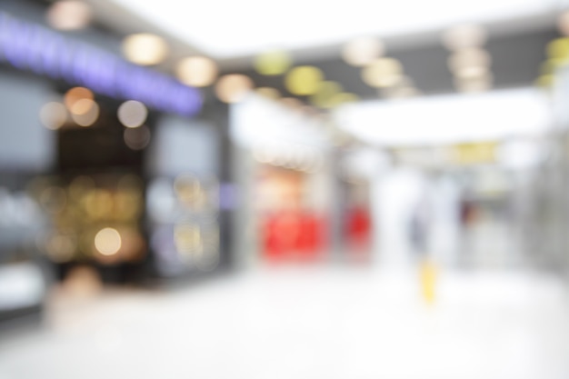 Duty Free Shops am Flughafen - unscharfer Hintergrund