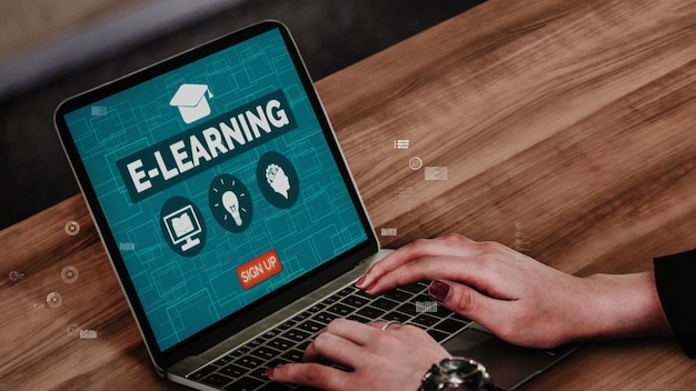 Foto e-learning para estudiantes y universitarios conceptual