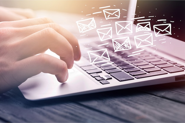 E-Mail-Marketing und Newsletter-Konzept