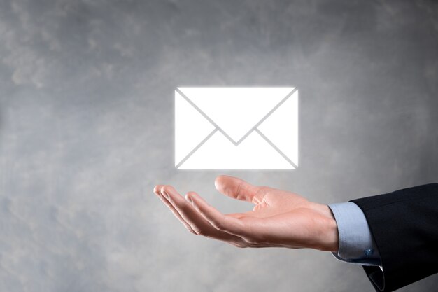 E-Mail- und Benutzersymbol, Zeichen, Symbolmarketing oder Newsletter