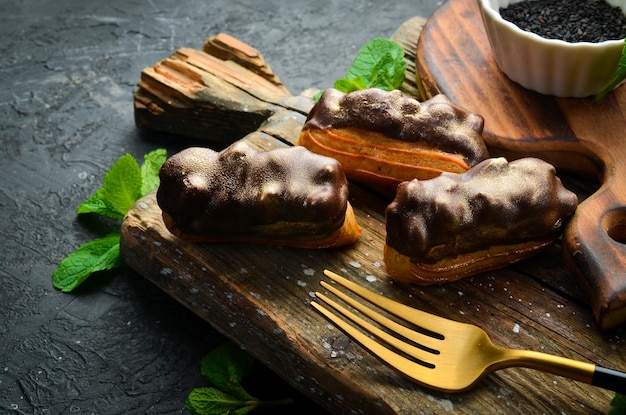 Eclair mit Schokolade Dessertbonbons Draufsicht