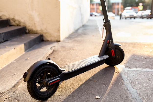 Eco amigable transporte electro scooter transporte en ciudad