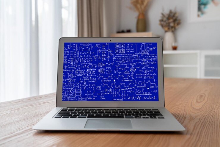 Foto ecuaciones matemáticas y fórmulas modernas en la pantalla de la computadora que muestran el concepto de ciencia y educación