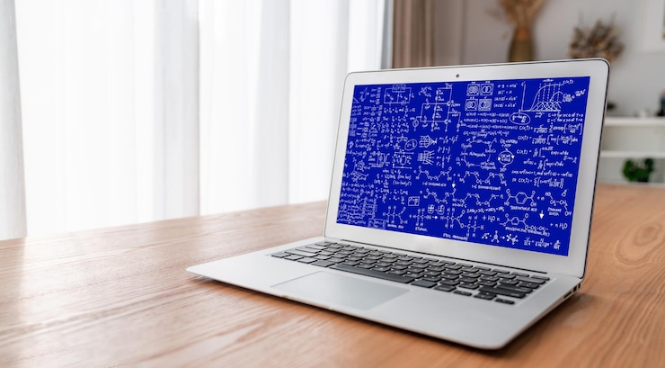 Foto ecuaciones matemáticas y fórmulas modernas en la pantalla de la computadora