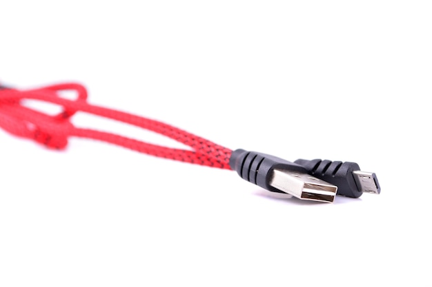 Ed USB-Handy-Ladekabel isoliert auf weißem Hintergrund