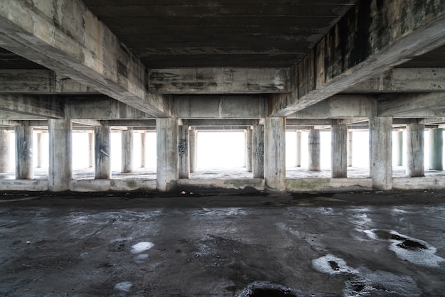 edificio abandonado vacío