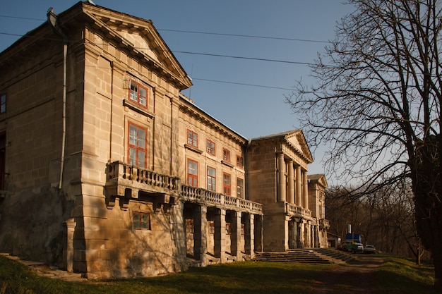 El edificio del antiguo palacio ducal