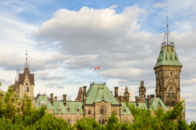 Edificio del Bloque Este del Parlamento Hill en Ottawa, Canadá