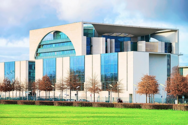 Edifício bundeskanzleramt em berlin mitte, alemanha