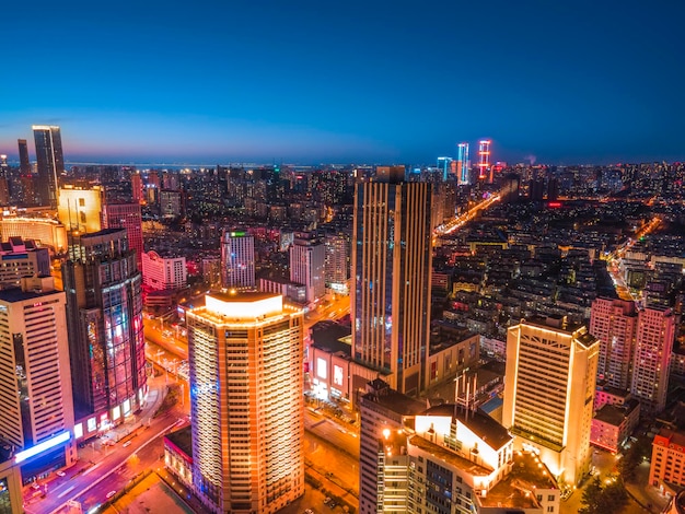 Edifício Centro Financeiro de Qingdao Fotografia Horizonte Paisagem Horizontal