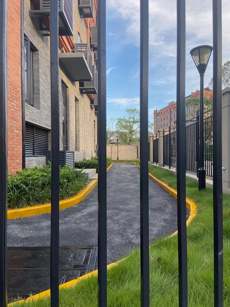 edificio con cerradura