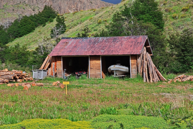 El edificio en El Chaltén, Patagonia, Argentina