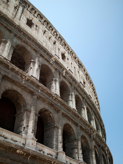 El edificio del Coliseo en Roma