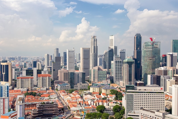 Edificio comercial y distrito financiero en la ciudad de Singapur