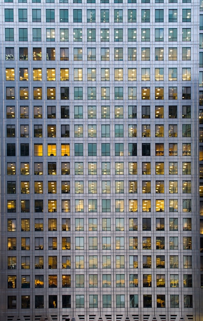 Edifício de escritórios de negócios em Londres, Inglaterra