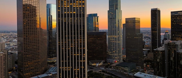 Edifício de escritórios do centro de negócios dos arranha-céus da cidade panorâmica do horizonte de Los Angels