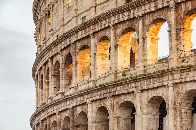 Edifício do estádio Coliseu em Roma