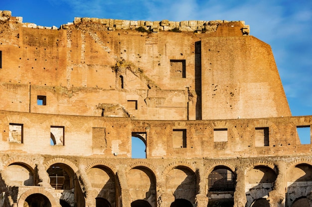 Edifício do estádio Coliseu em Roma