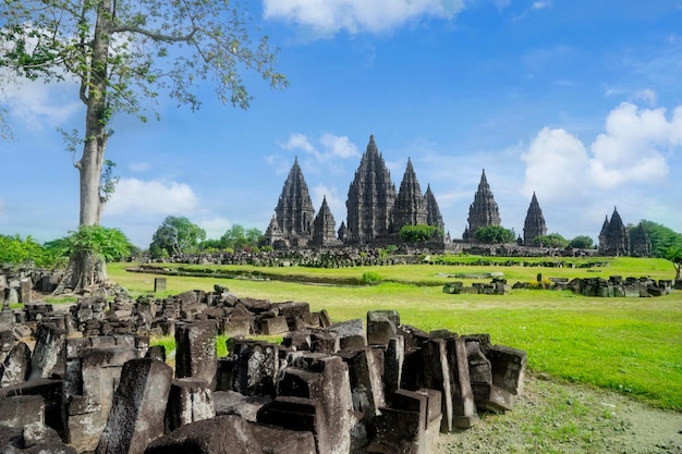 Edifício do famoso Templo de Prambanan