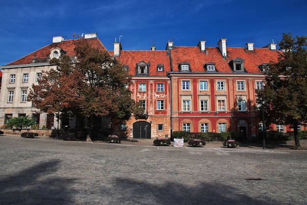 El edificio de época en Varsovia Polonia