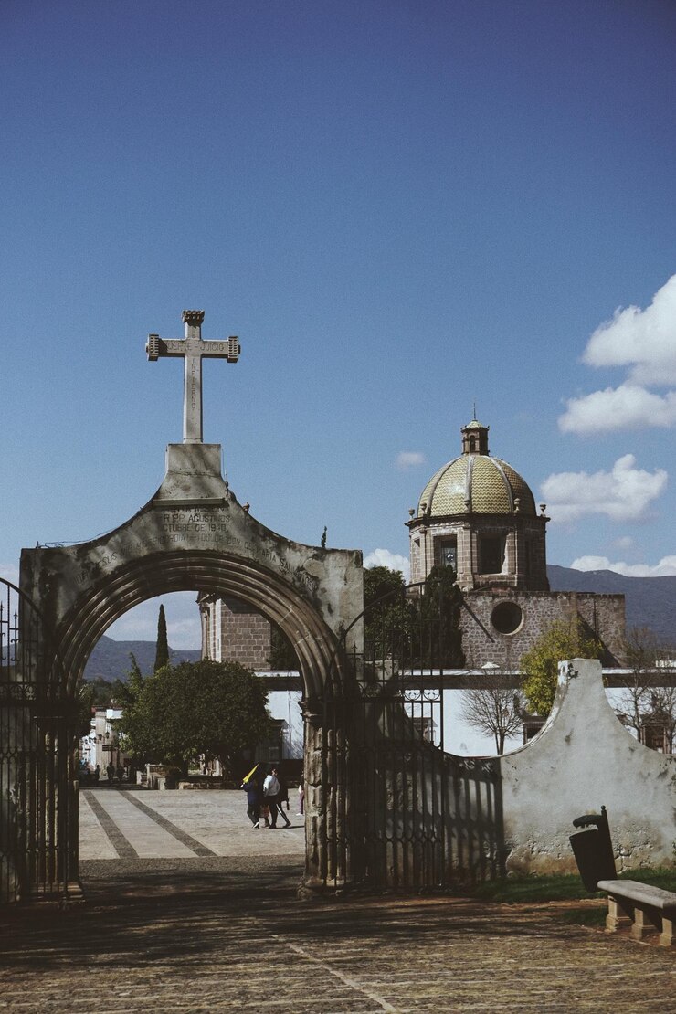 Foto edifício histórico contra o céu azul