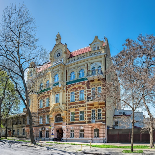 Edifício histórico na rua Marazlievskaya em Odessa Ucrânia