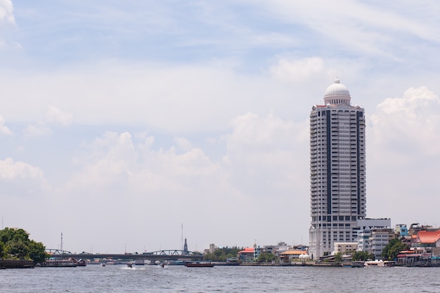 Edifício mais alto em Bangkok.