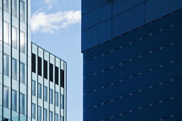 Edificio moderno de oficinas financieras