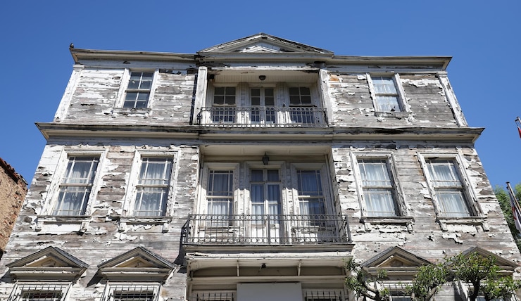 Foto edifício na ilha de buyukada em istambul, turquia