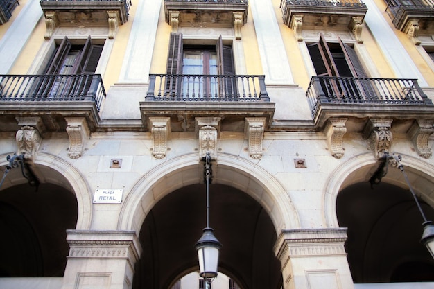 Edifício no Palácio Real de Barcelona