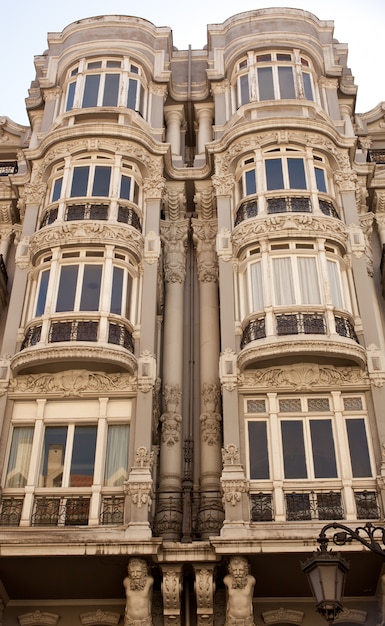 Foto edificio de oviedo, asturias - españa