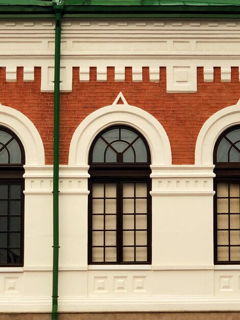 Edificio ruso prerrevolucionario construido en 1750-1900 en la ciudad provincial de Perm