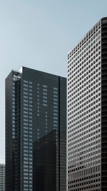 Edificio de la sede de la oficina de la empresa con fachada de vidrio