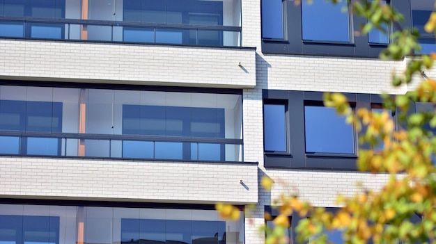 un edificio con una ventana que dice'el'dag'en él'