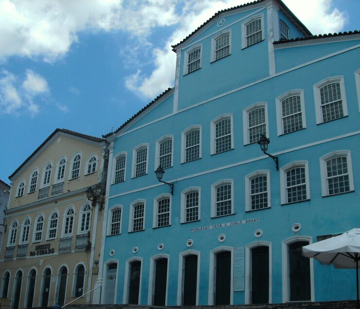 Foto edifícios antigos em pelourinho, em salvador de bahia