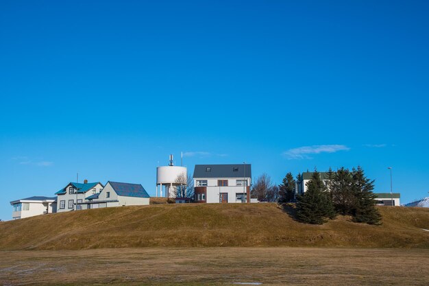 Edificios antiguos en la ciudad de Hofn en Hornafjordur en el sur de Islandia