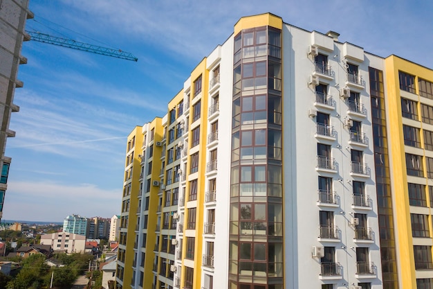 Edificios de apartamentos de gran altura en la zona residencial de la ciudad.