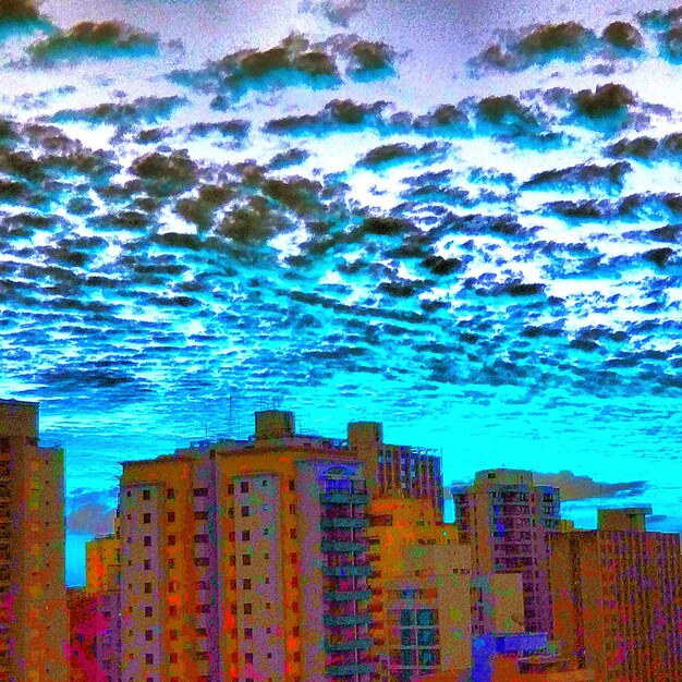Foto edifícios contra o céu azul