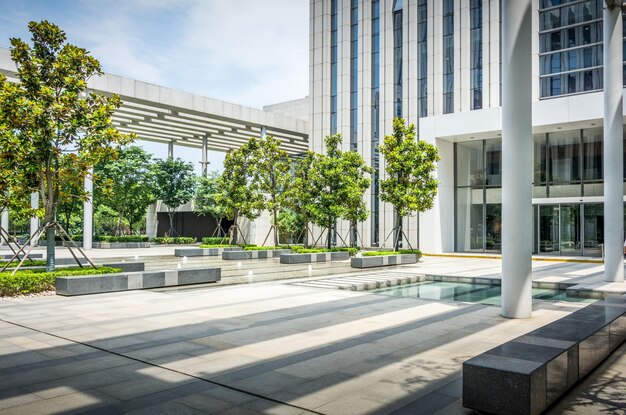 Foto edifícios de escritórios da paisagem urbana com negócios de arquitetura corporativa moderna e conceito de sucesso