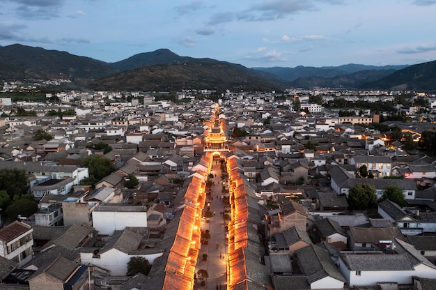 Edifícios e paisagens em Weishan Yunnan China