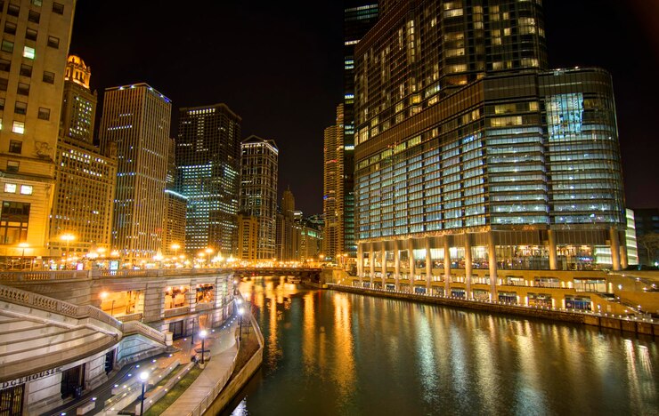 Foto edifícios iluminados na cidade à noite