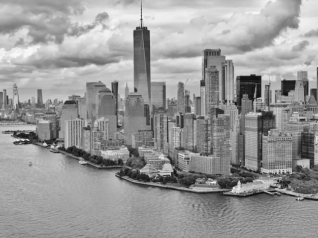 Foto edificios modernos contra el cielo en la ciudad