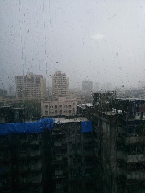 Foto edifícios na cidade contra o céu