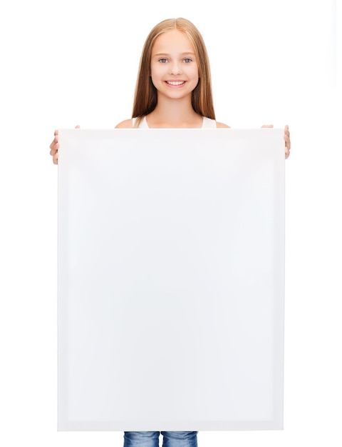 educação e conceito de quadro em branco - menina com quadro em branco