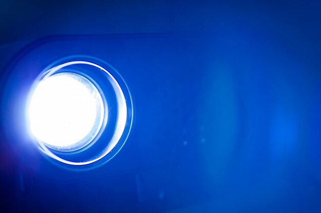 Efecto especial de llamarada de luz azul eléctrica.